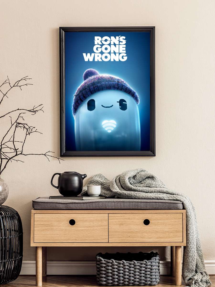 Robot Ron Bir Sorun Var - Ron's Gone Wrong Film Tablo Siyah Çerçeveli Film Poster Afiş Tablo