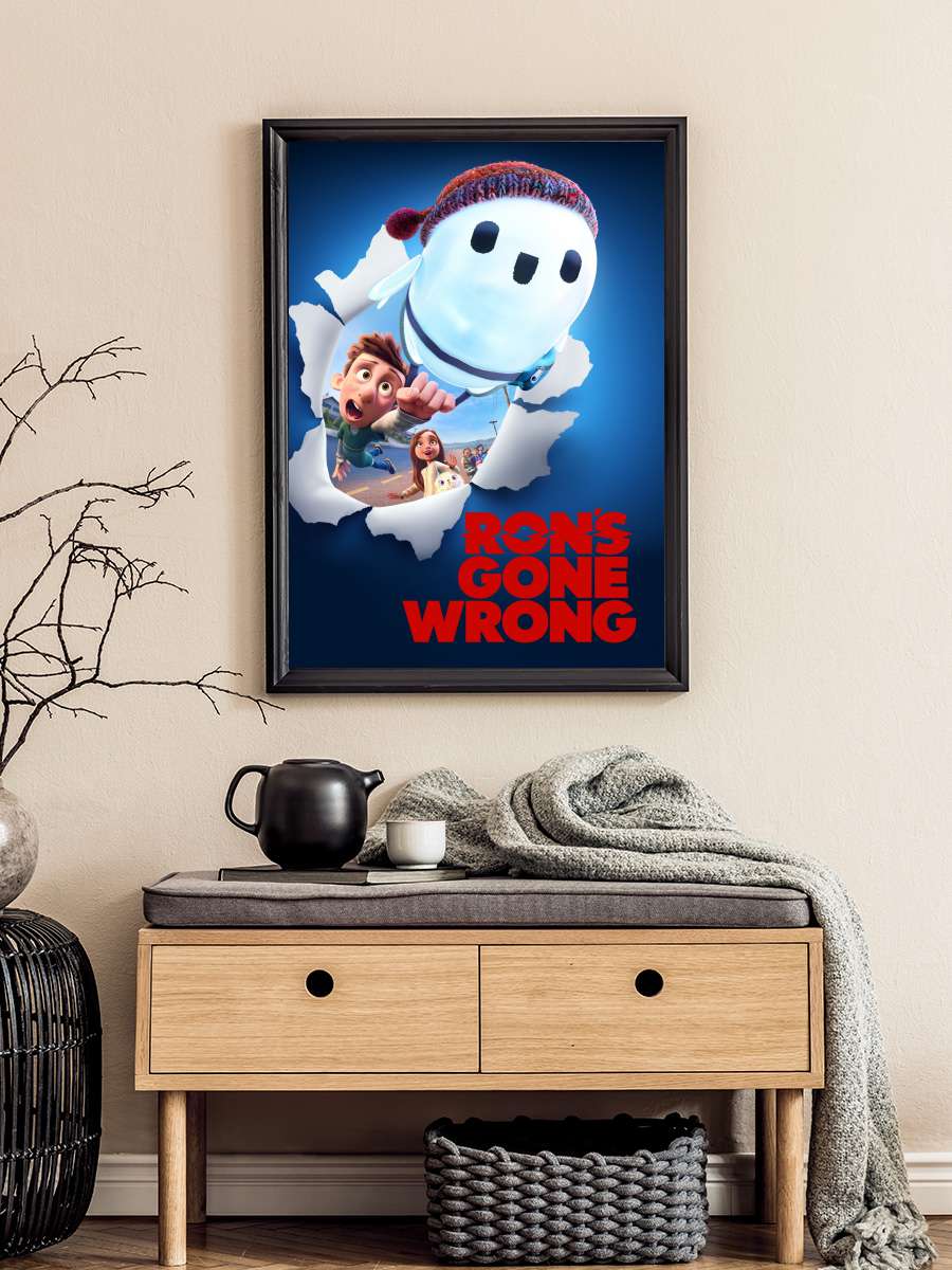 Robot Ron Bir Sorun Var - Ron's Gone Wrong Film Tablo Siyah Çerçeveli Film Poster Afiş Tablo