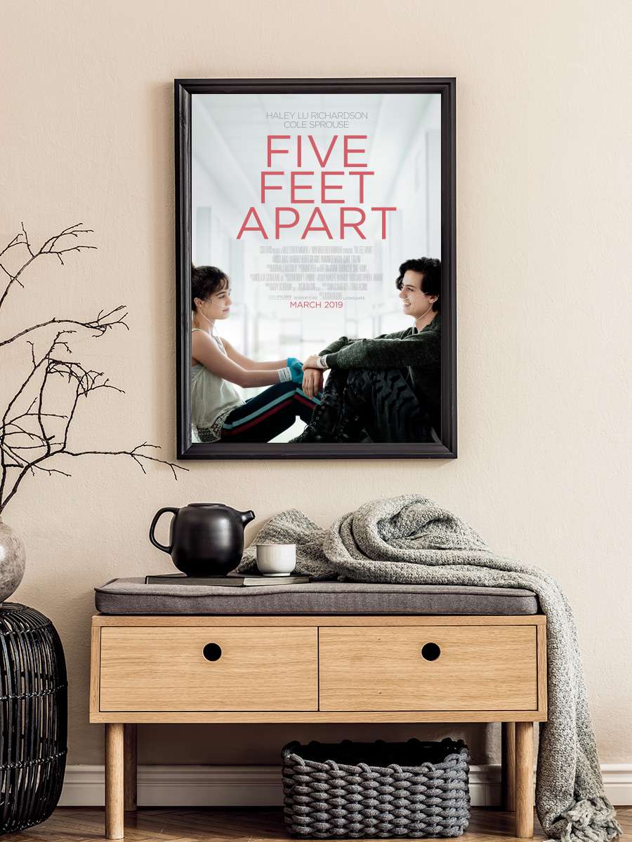 Beş Adım Uzakta - Five Feet Apart Film Tablo Siyah Çerçeveli Film Poster Afiş Tablo