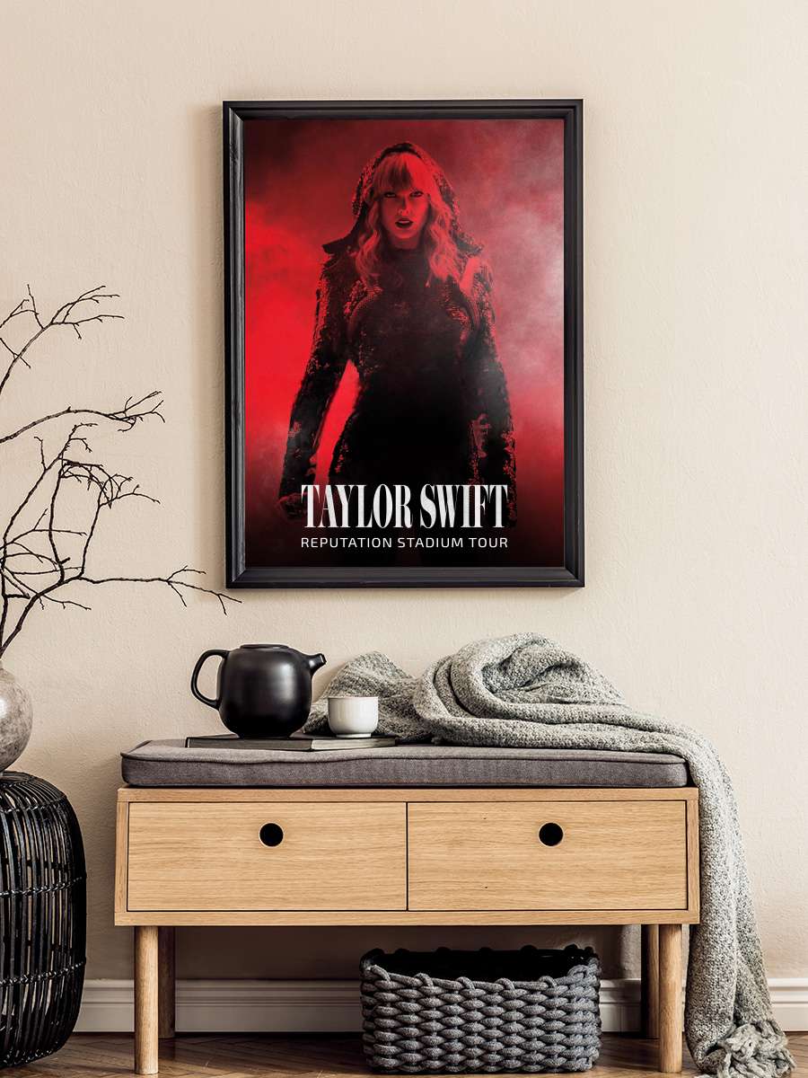 Taylor Swift: İtibar Stadyum Turu - Taylor Swift: Reputation Stadium Tour Film Tablo Siyah Çerçeveli Film Poster Afiş Tablo