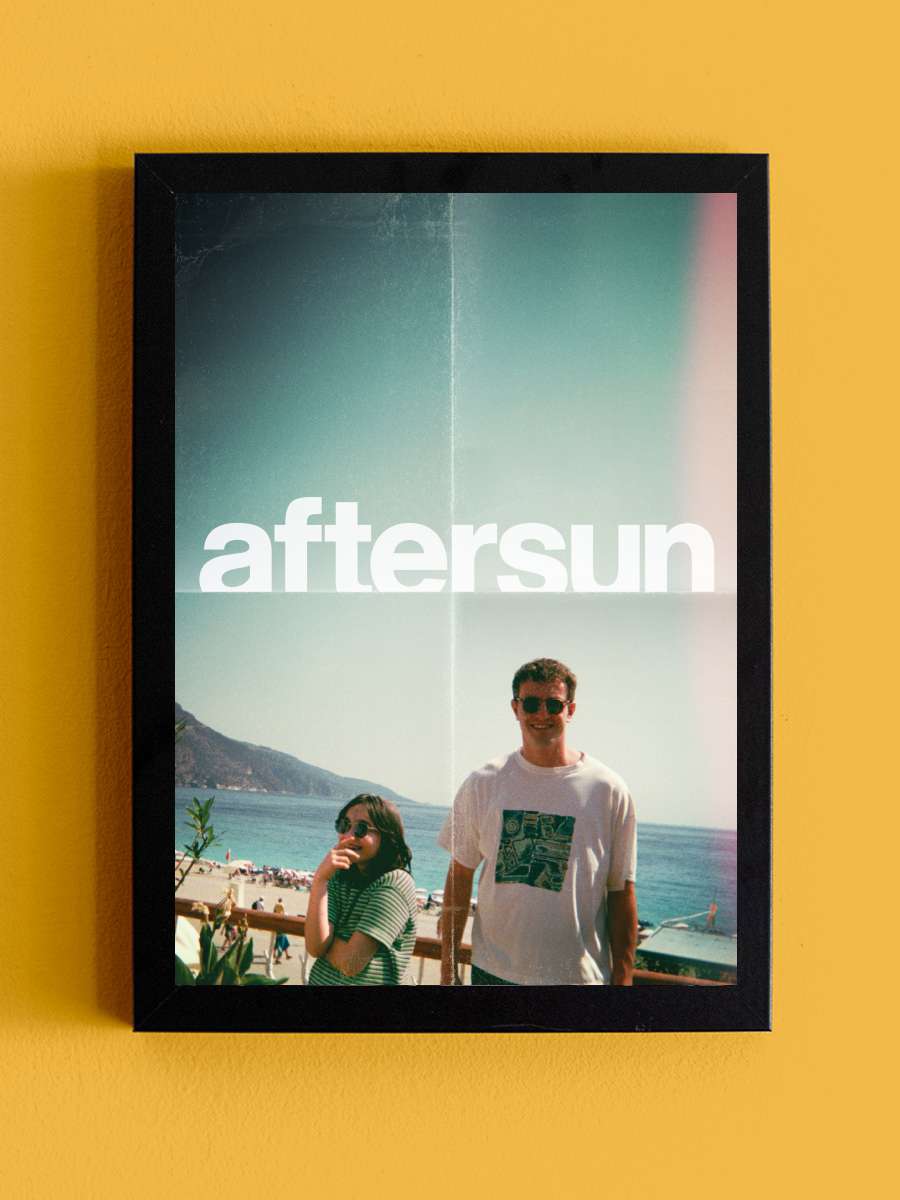 Güneş Sonrası - Aftersun Film Tablo Siyah Çerçeveli Film Poster Afiş Tablo