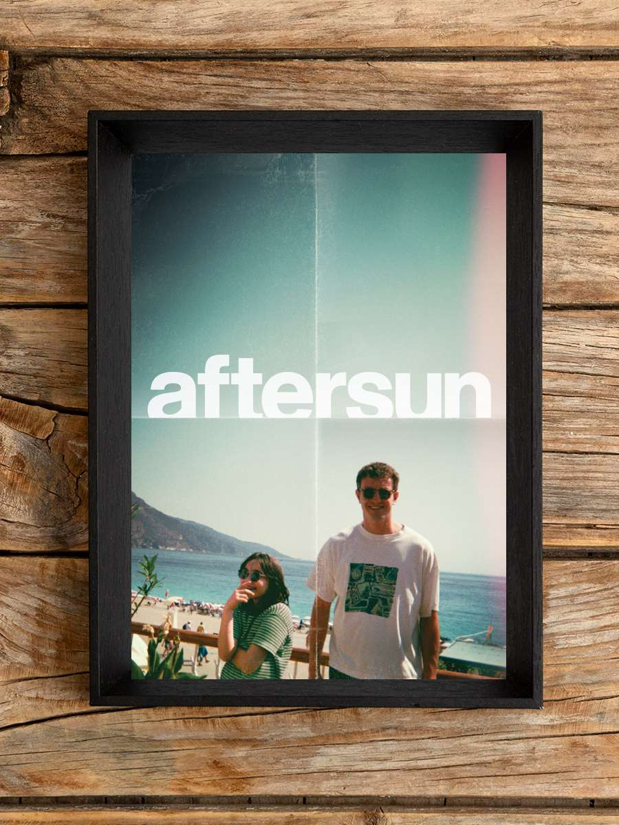 Güneş Sonrası - Aftersun Film Tablo Siyah Çerçeveli Film Poster Afiş Tablo