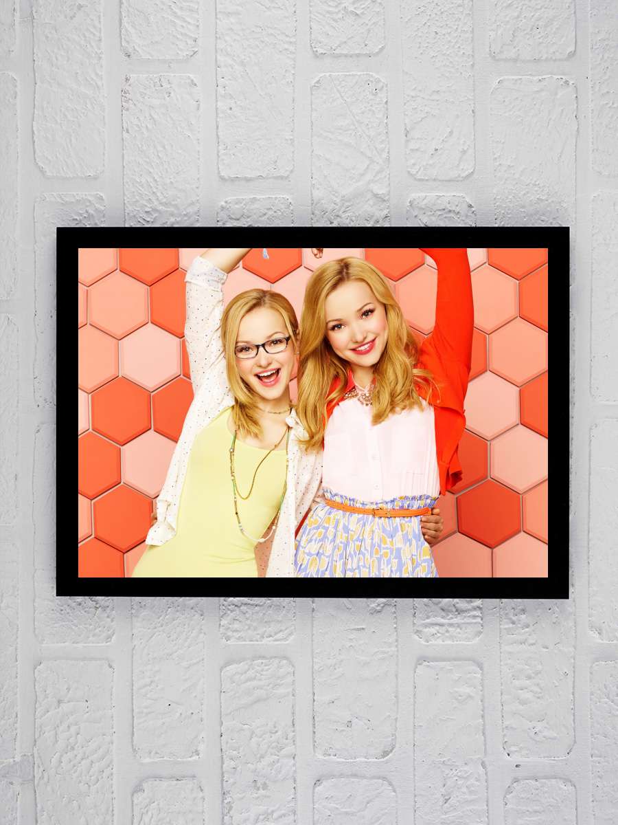 Liv and Maddie Dizi Tablo Siyah Çerçeveli Dizi Poster Duvar Tablo