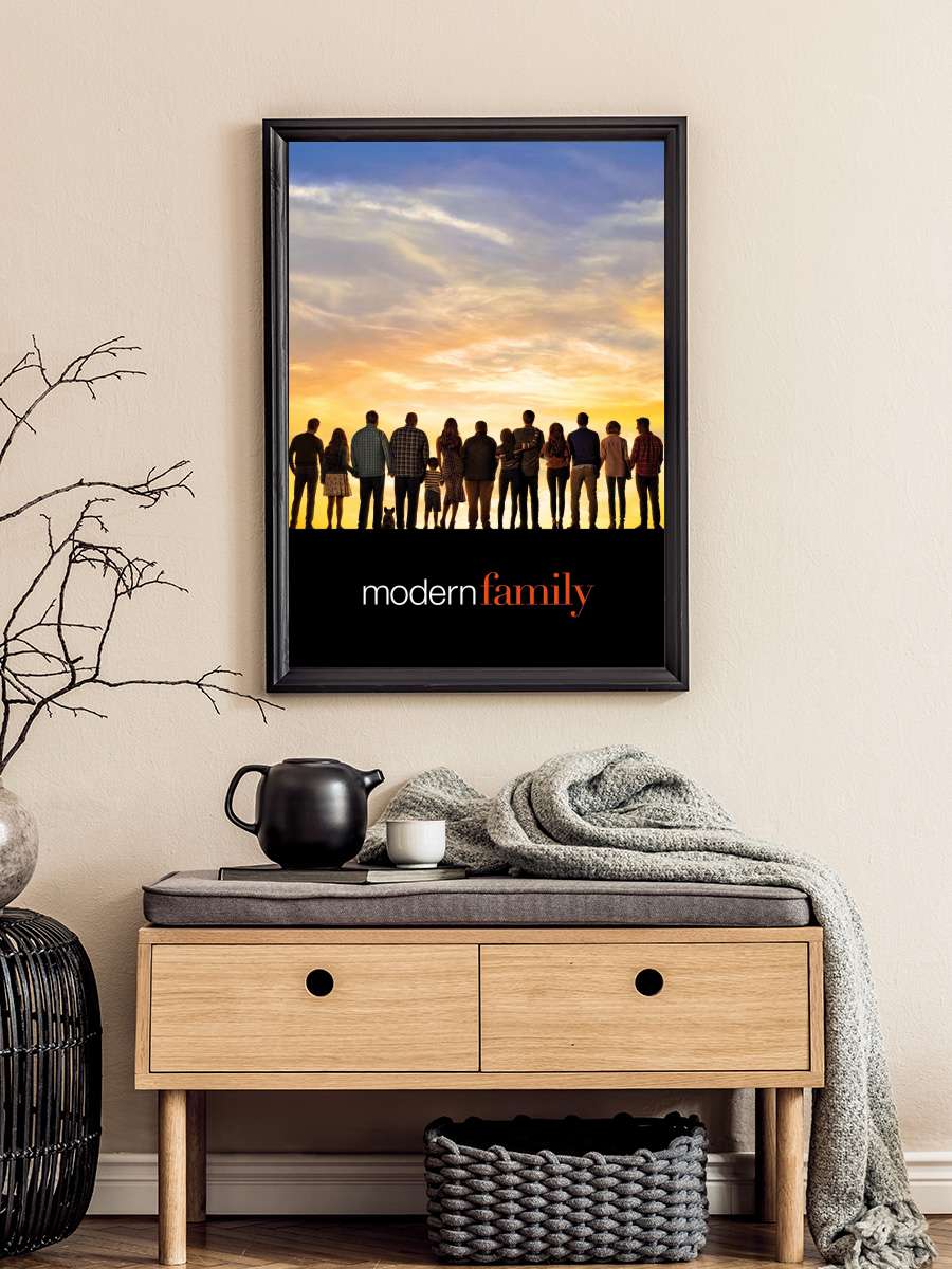 Modern Family Dizi Tablo Siyah Çerçeveli Dizi Poster Duvar Tablo