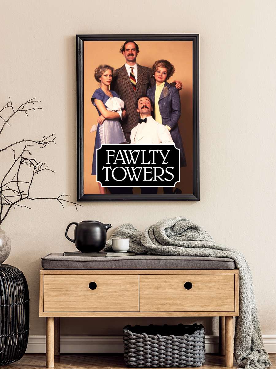 Fawlty Towers Dizi Tablo Siyah Çerçeveli Dizi Poster Duvar Tablo