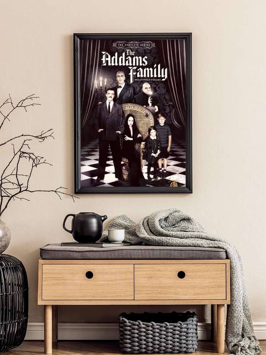 The Addams Family Dizi Tablo Siyah Çerçeveli Dizi Poster Duvar Tablo