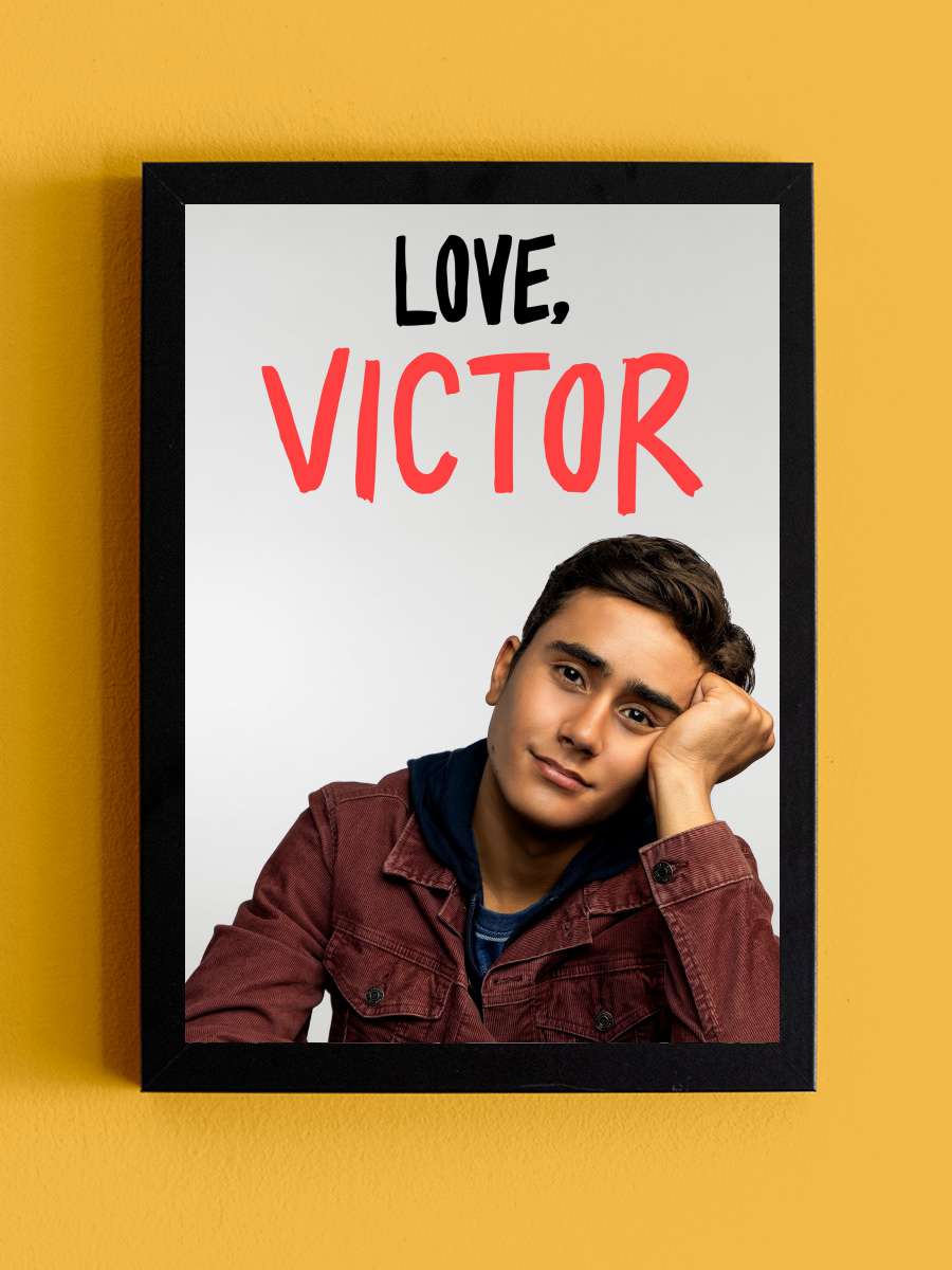 Love, Victor Dizi Tablo Siyah Çerçeveli Dizi Poster Duvar Tablo