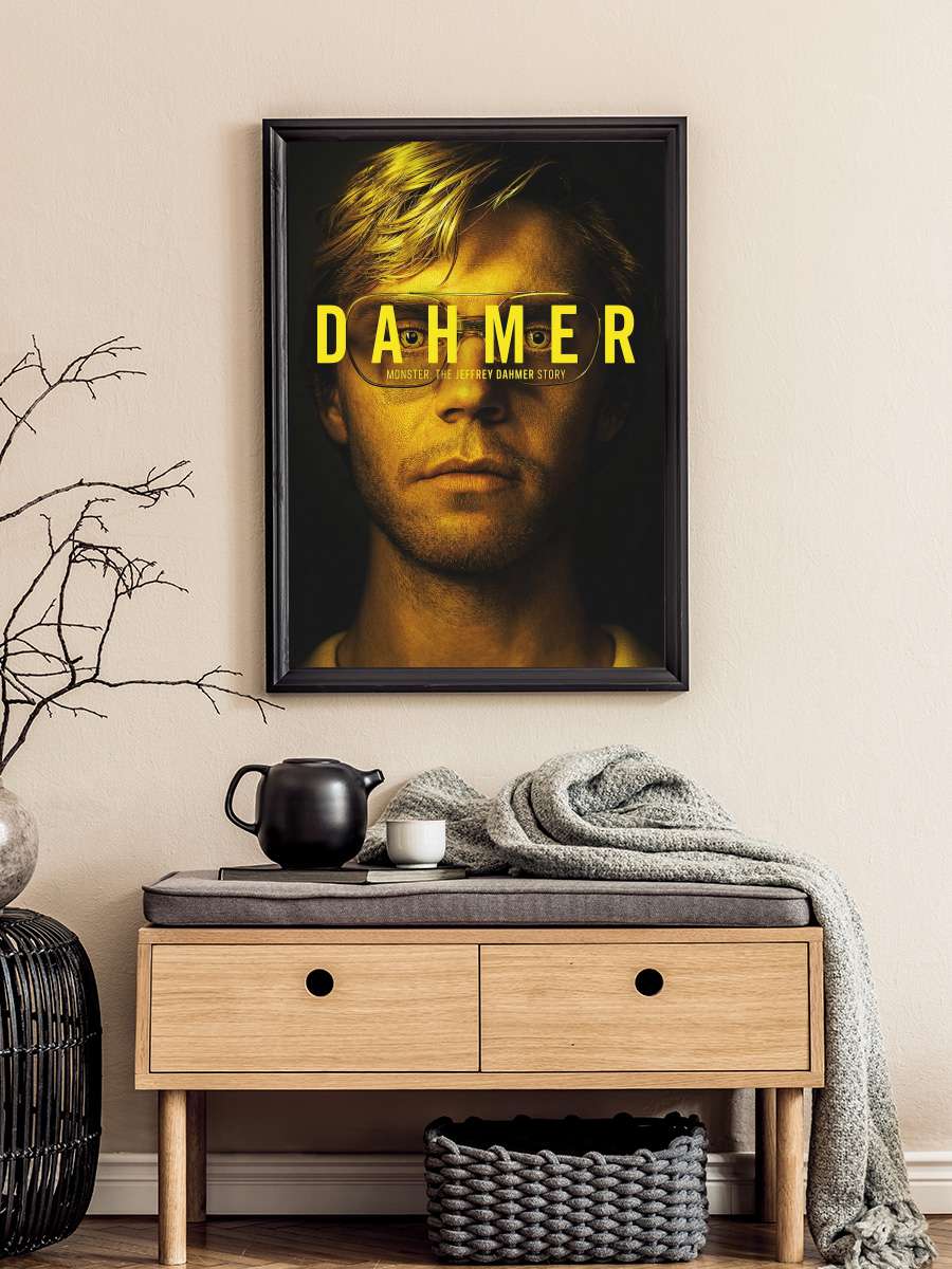 DAHMER - Canavar: Jeffrey Dahmer’ın Hikâyesi - DAHMER - Monster: The Jeffrey Dahmer Story Dizi Tablo Siyah Çerçeveli Dizi Poster Duvar Tablo