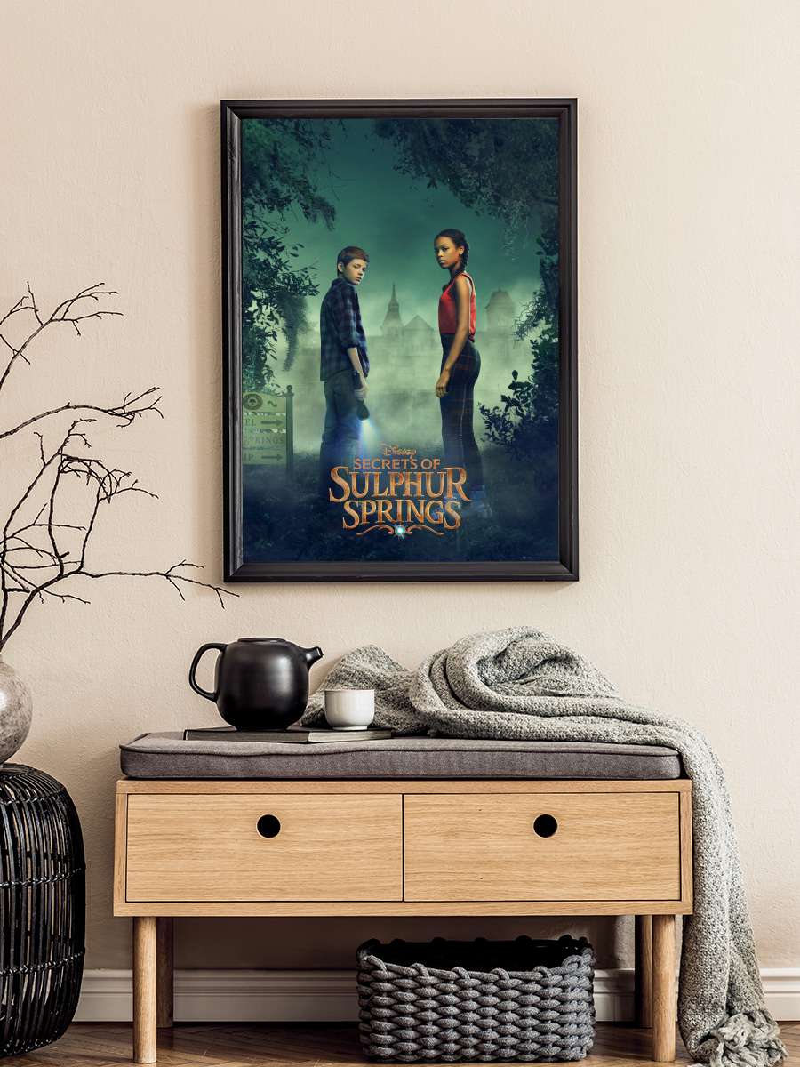 Sulphur Springs Sırları - Secrets of Sulphur Springs Dizi Tablo Siyah Çerçeveli Dizi Poster Duvar Tablo