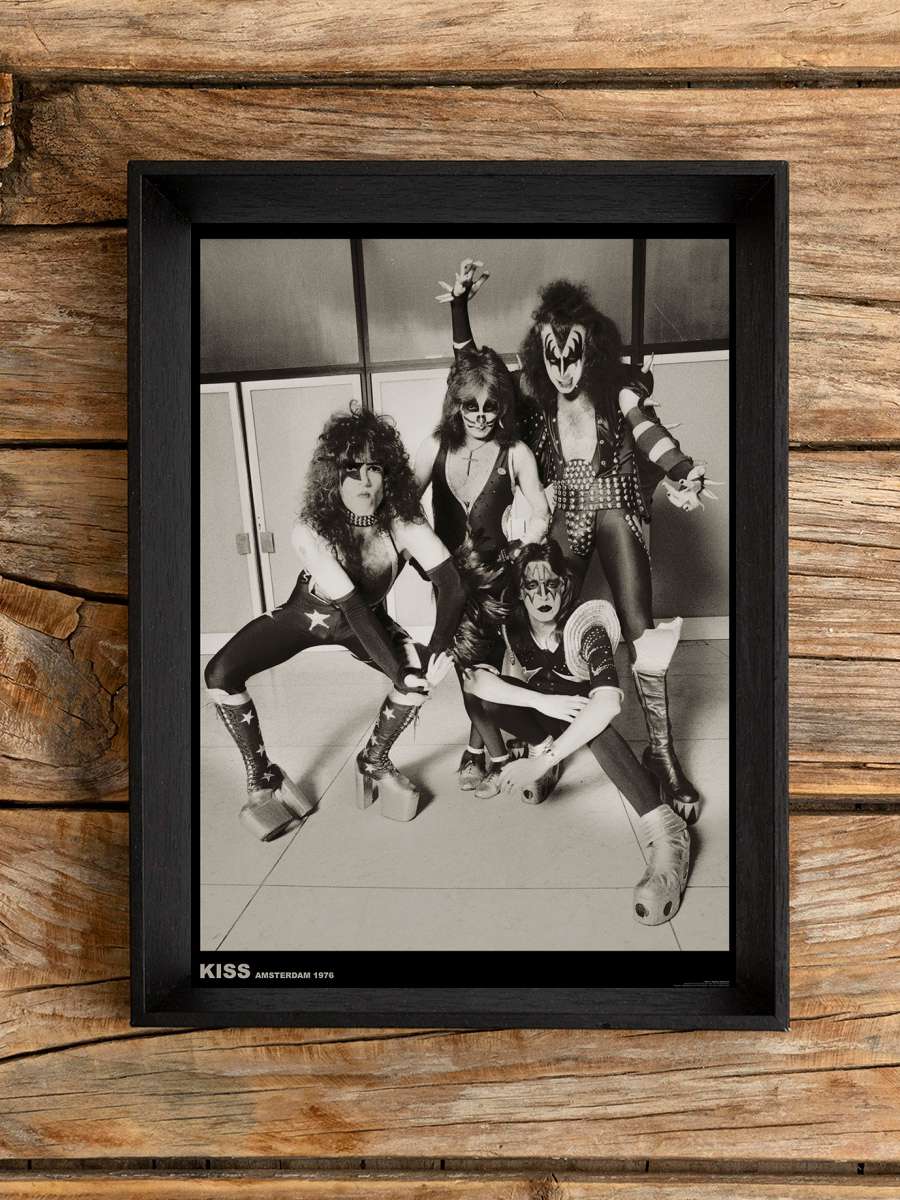 Kiss - Amsterdam 1976 Müzik Poster Tablo Siyah Çerçeveli Yüksek Kalite Müzik Duvar Tablo