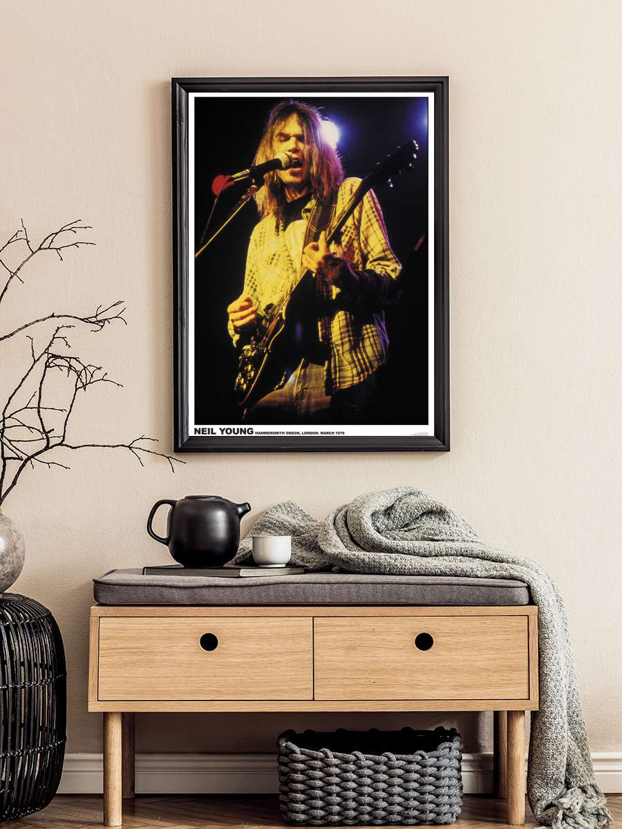 Neil Young - Hammersmith Oden London 1976 Müzik Poster Tablo Siyah Çerçeveli Yüksek Kalite Müzik Duvar Tablo