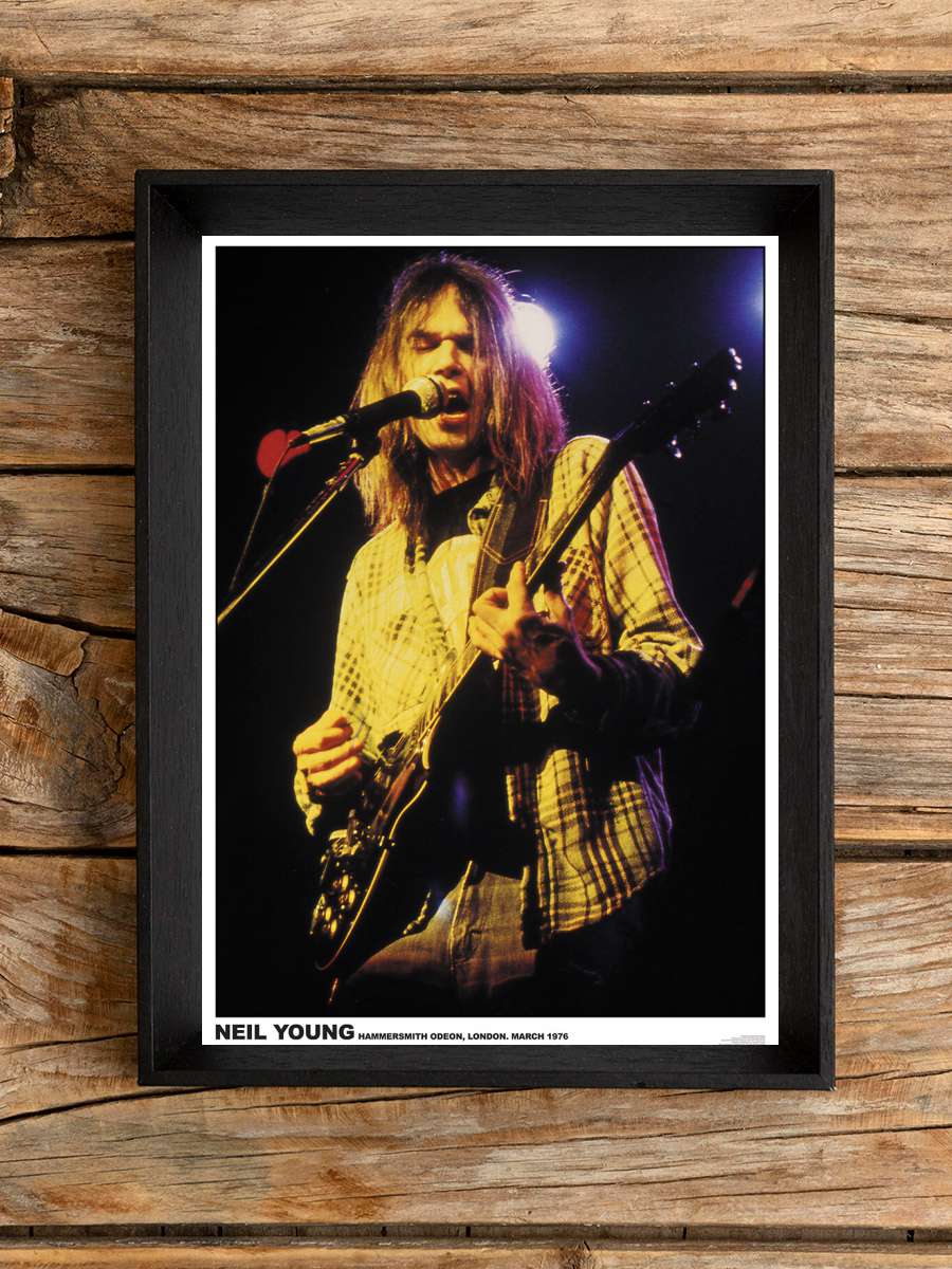 Neil Young - Hammersmith Oden London 1976 Müzik Poster Tablo Siyah Çerçeveli Yüksek Kalite Müzik Duvar Tablo