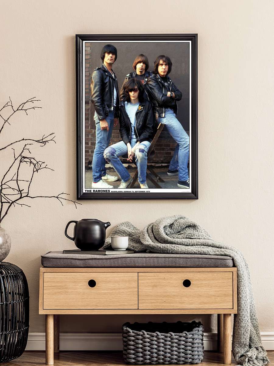 Ramones - Germany 1978 Müzik Poster Tablo Siyah Çerçeveli Yüksek Kalite Müzik Duvar Tablo