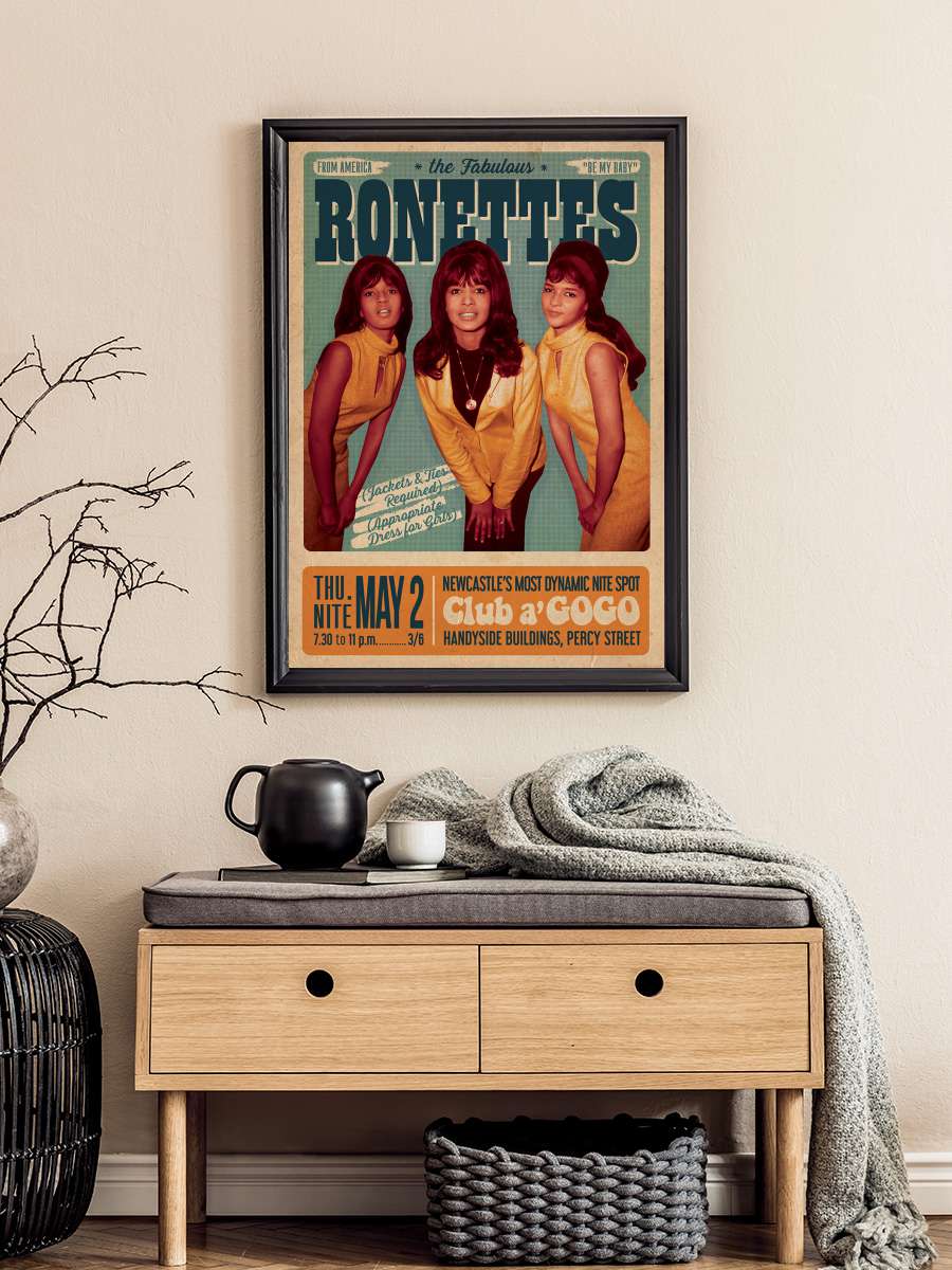 The Ronettes - Newcastle Müzik Poster Tablo Siyah Çerçeveli Yüksek Kalite Müzik Duvar Tablo