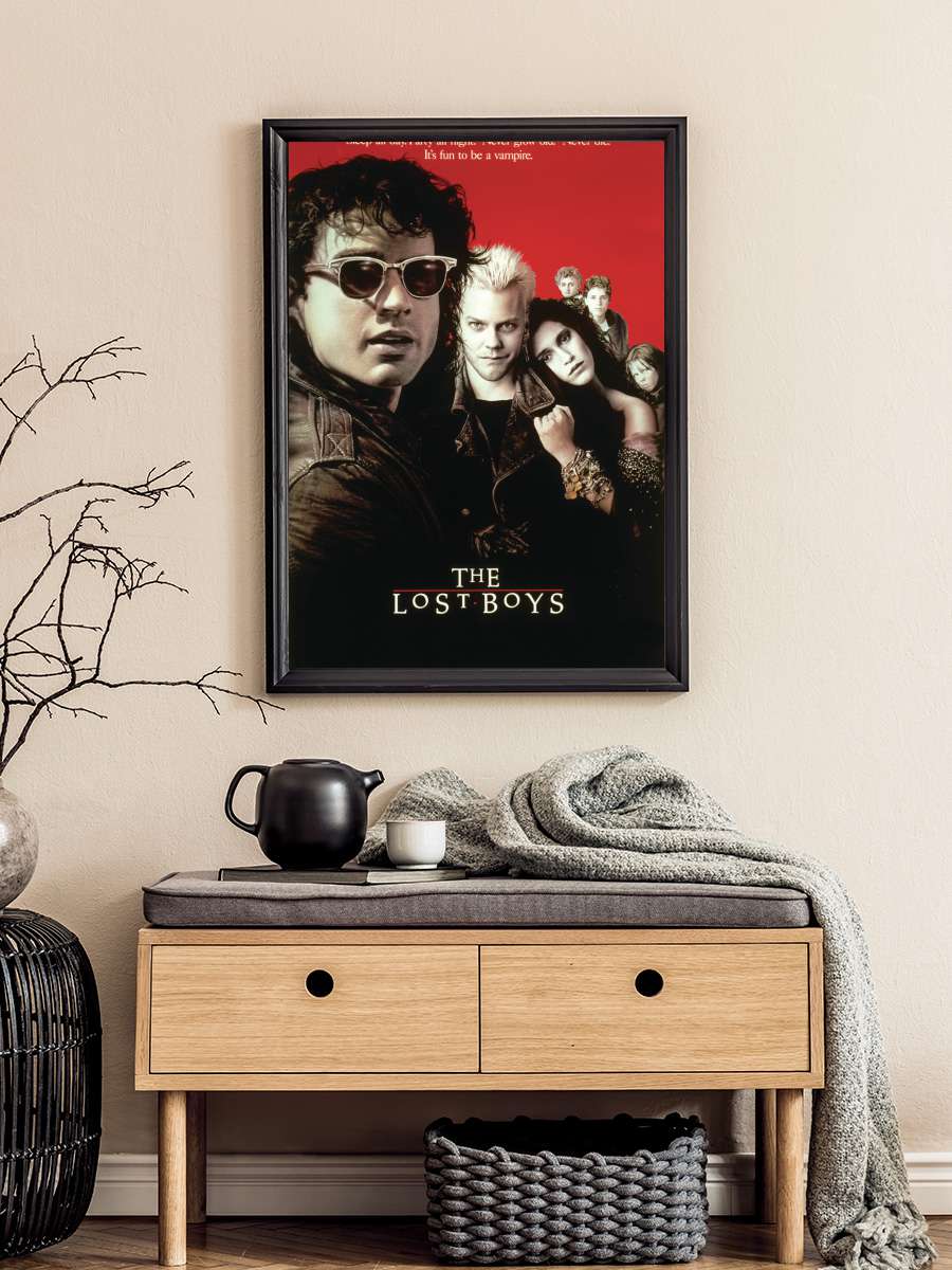 The Lost Boys - Cult Classic Film Poster Tablo Siyah Çerçeveli Yüksek Kalite Film Duvar Tablo